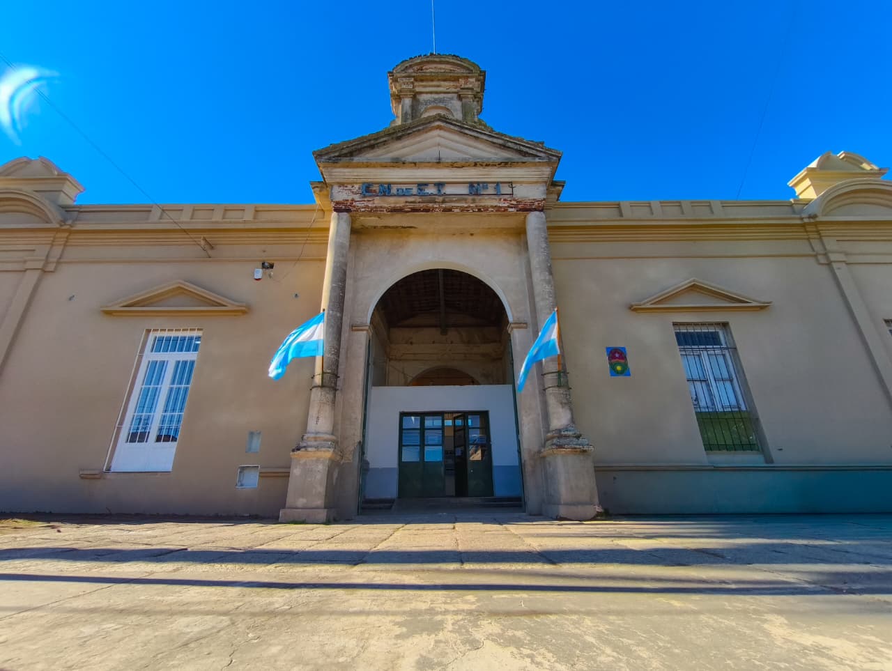 Frente histórico de la Escuela Técnica N.º 1 de Gualeguay